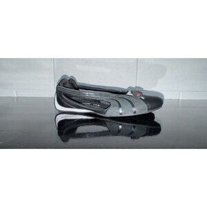 RARE PUMA Espera III Womens Leather Driving Ballet Flats Size 7 Black White